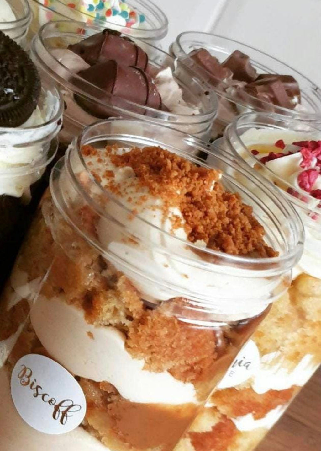 2 Delicious Cake Jars
