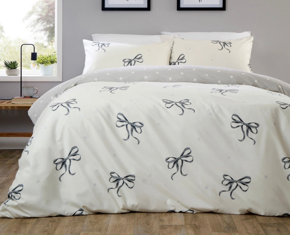 Reversible Bow Duvet set
