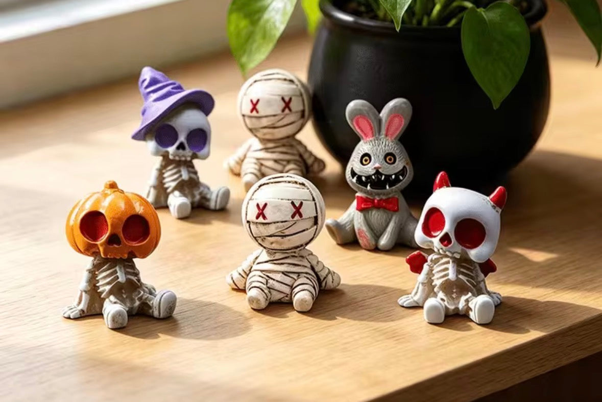 6Pcs Halloween Spooky Skull Mummy Figurines, Mini Resin