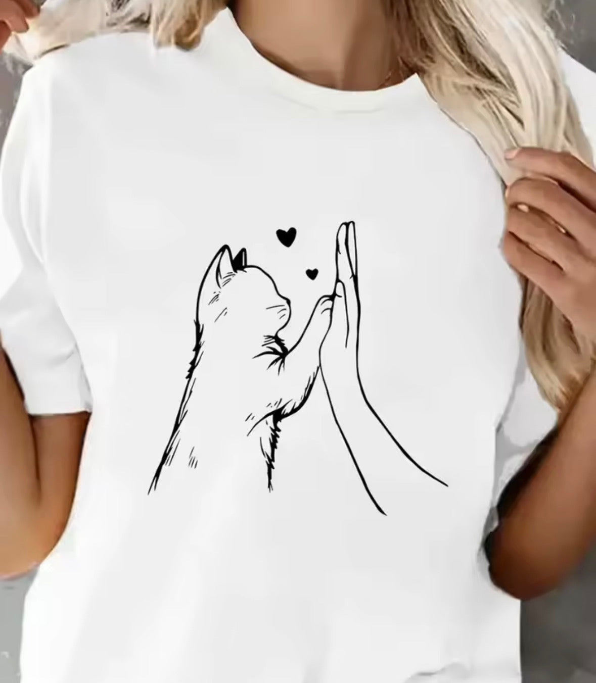 Cat Paw Heart Print T-Shirt