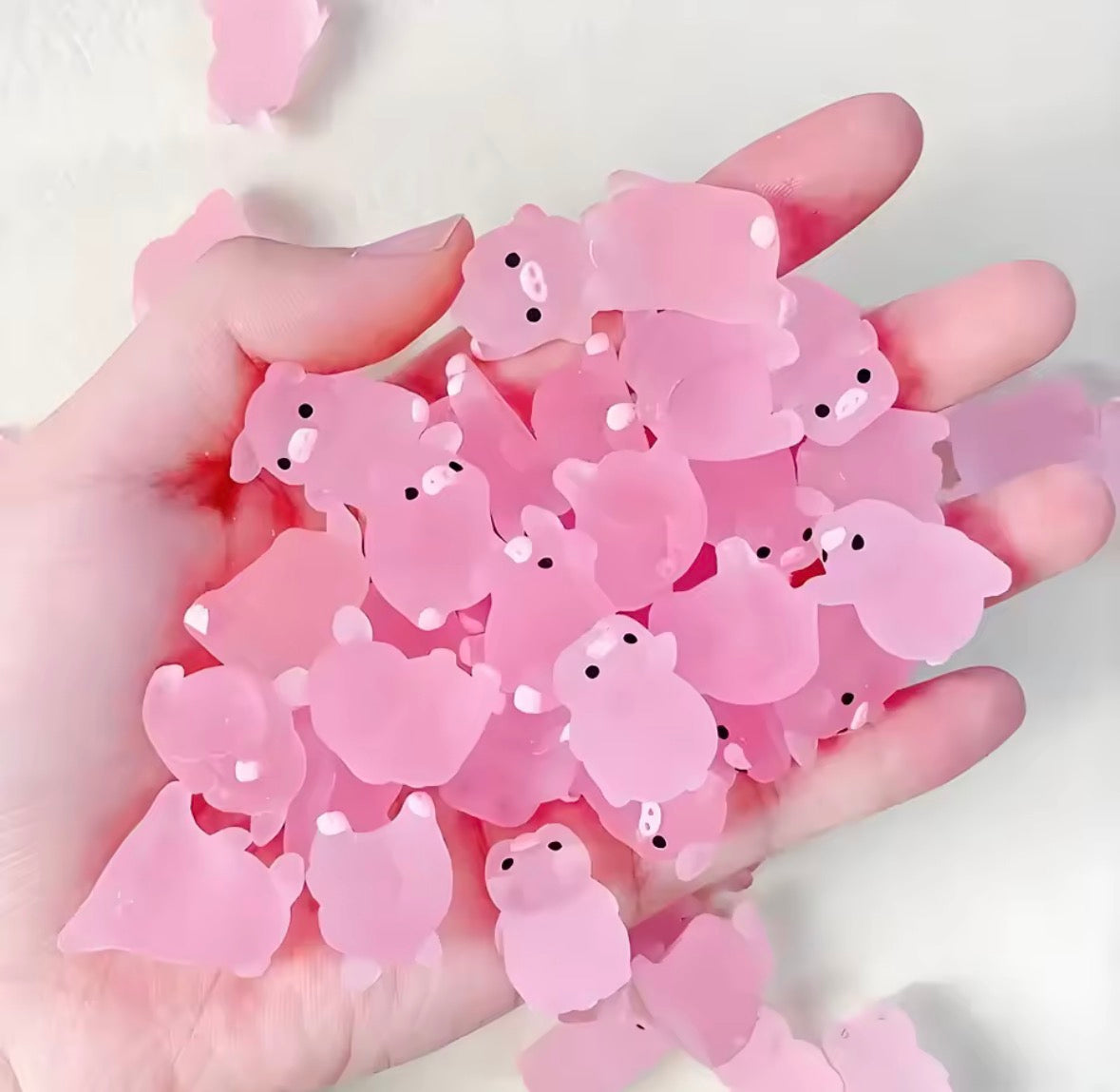 10pc Luminous Mini Resin Pig Glow in The Dark