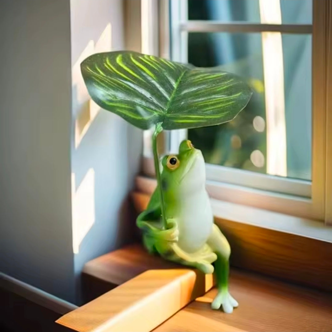 Cute Resin Bucket Frog