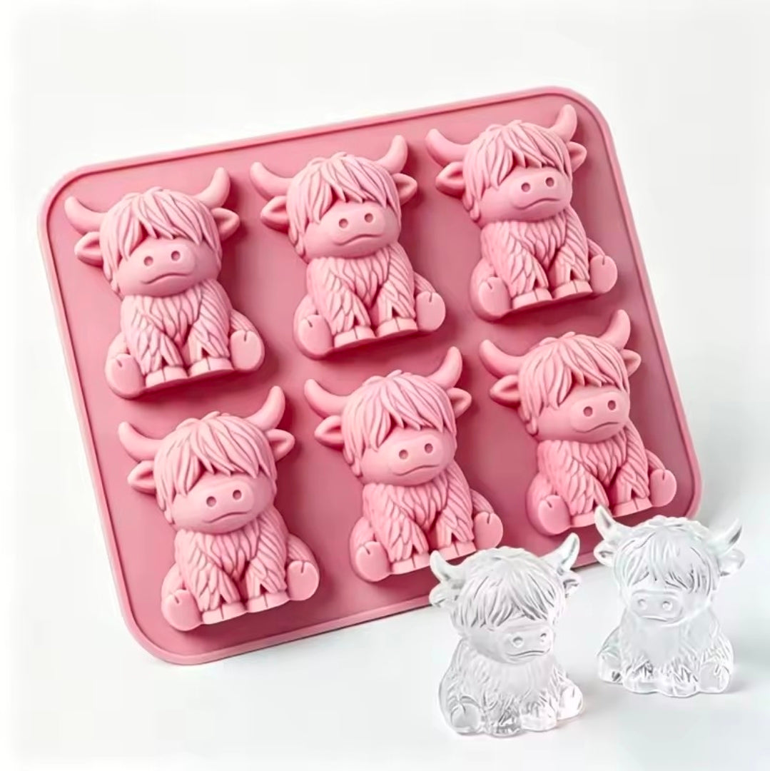 6 Cavity Cute Highland Cow Silicone Ice Cube Mold